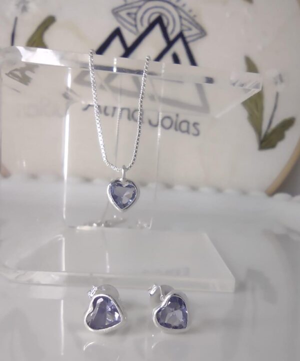 conjunto coração lilás
