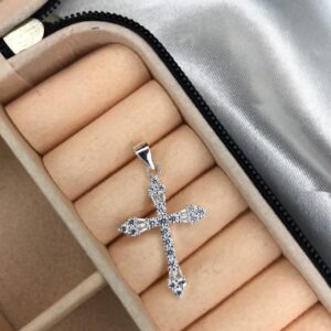 Pingente Crucifixo Estilizado Cravejado – Prata 925