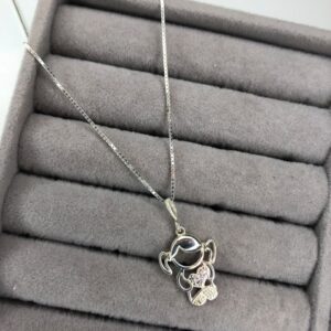 Colar Pingente Menina (Filha) com Coração Cravejado – Prata 925