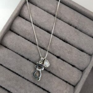Colar Gatinho Vazado com Coleira Cravejada e Ponto de Luz Gota – Prata 925