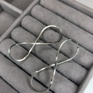 Brinco de Argola Infinito Liso – Prata 925