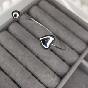 Bracelete Aberto Coração Abaulado e Esfera – Prata 925