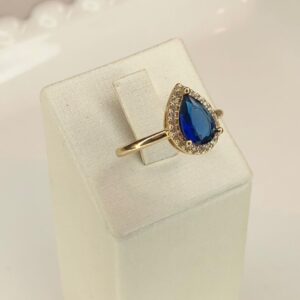 Anel Gota Azul Safira com Halo de Zircônias – Semijoia Banhada a Ouro