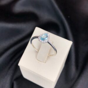 Anel Gota Azul Aqua com Halo de Zircônias – Prata 925